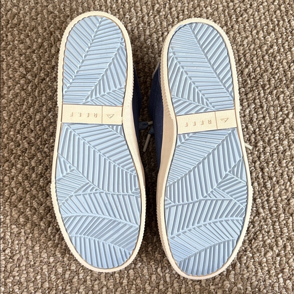 Reef Navy and Off-White Casual Sneakers - Picture 2 of 3